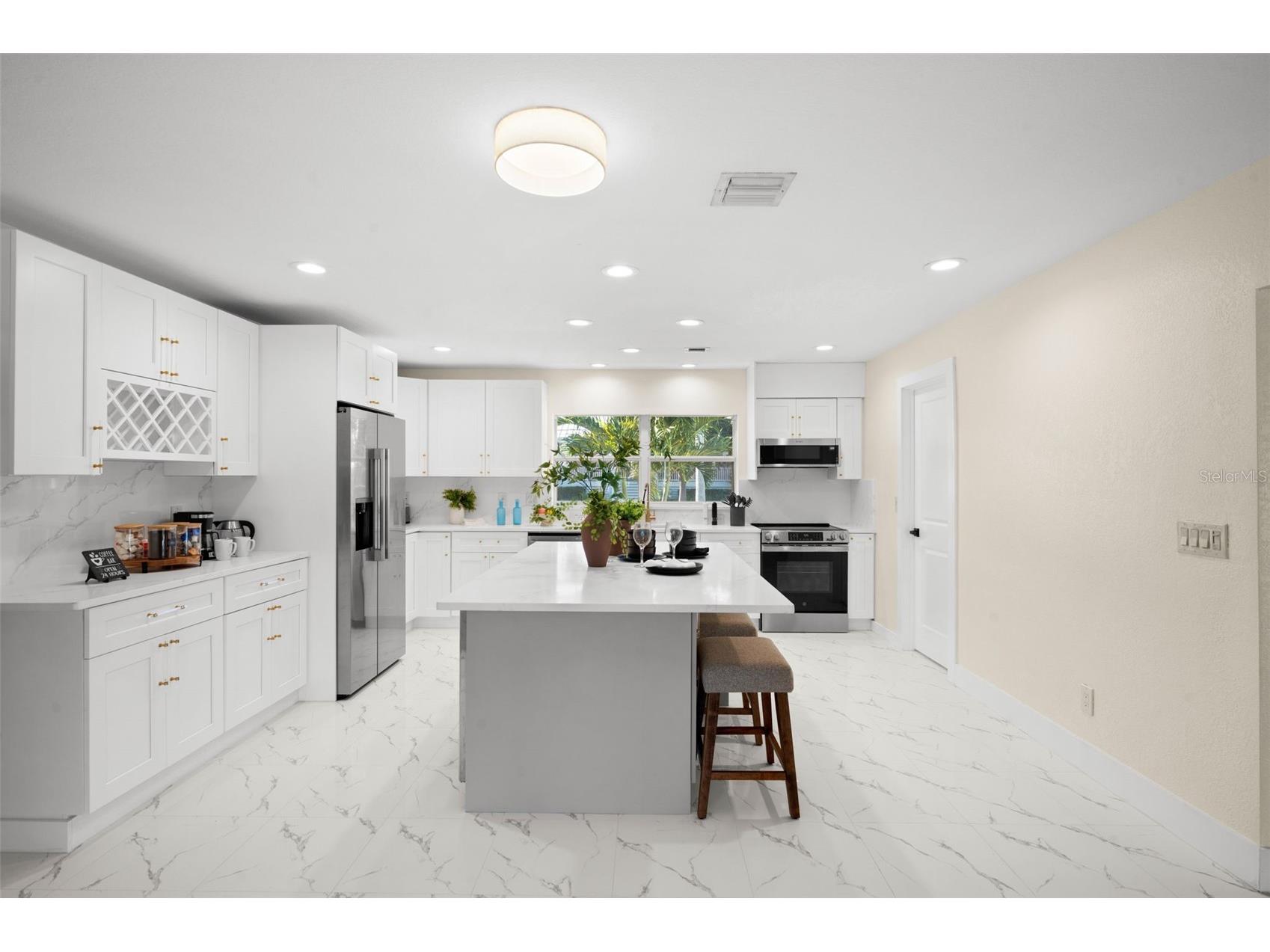 625 W Olympia Avenue Punta Gorda FL 33950 A4687849 image25