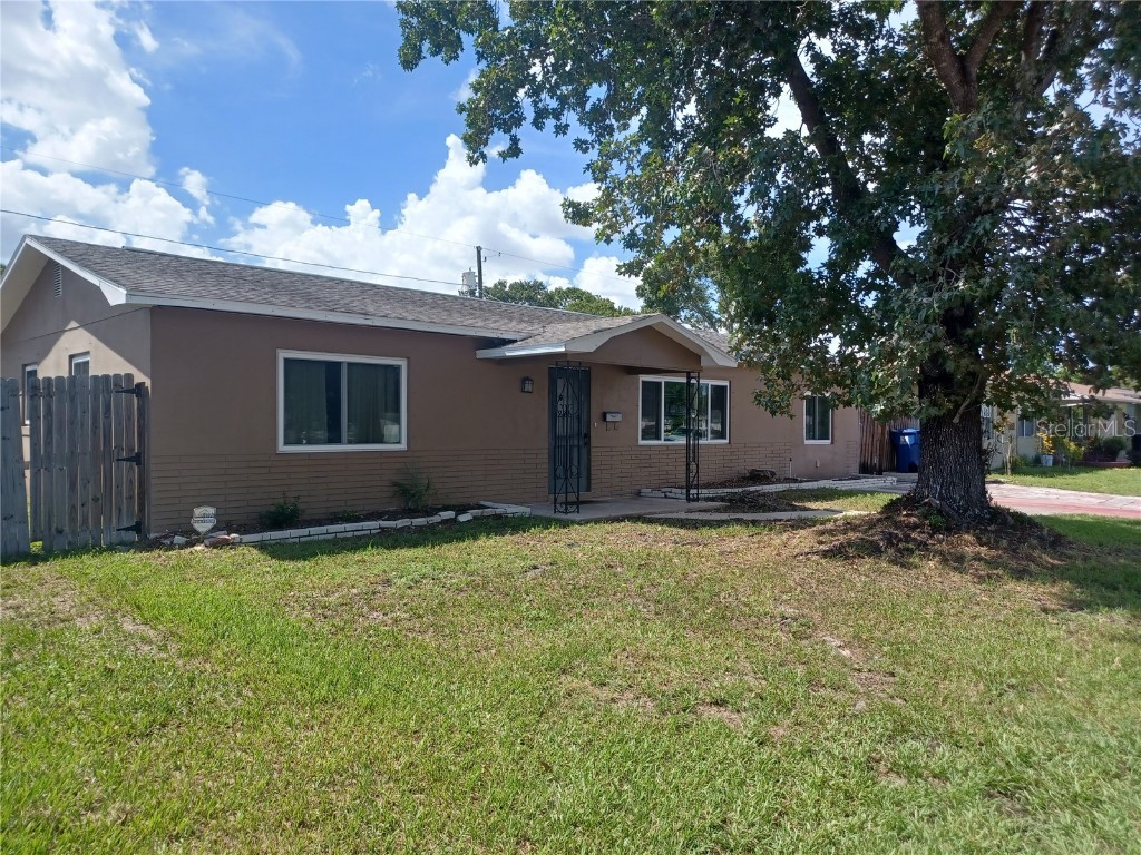 6250 16th Street N Saint Petersburg FL 33702 U8227079 image1