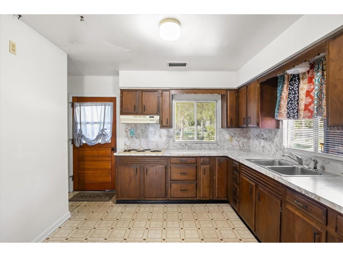 6250 Halabrin Road Haines City FL 33844 P4936866 image8