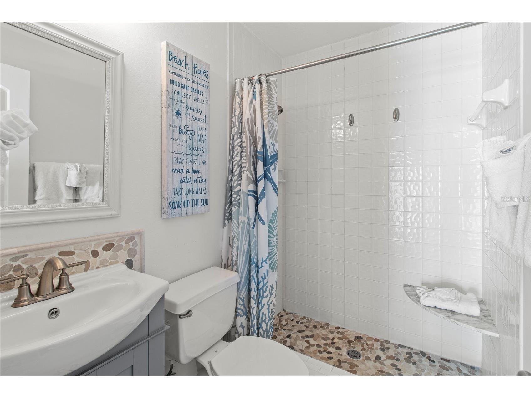 6250 Holmes Boulevard #37 Holmes Beach FL 34217 A4677811 image22