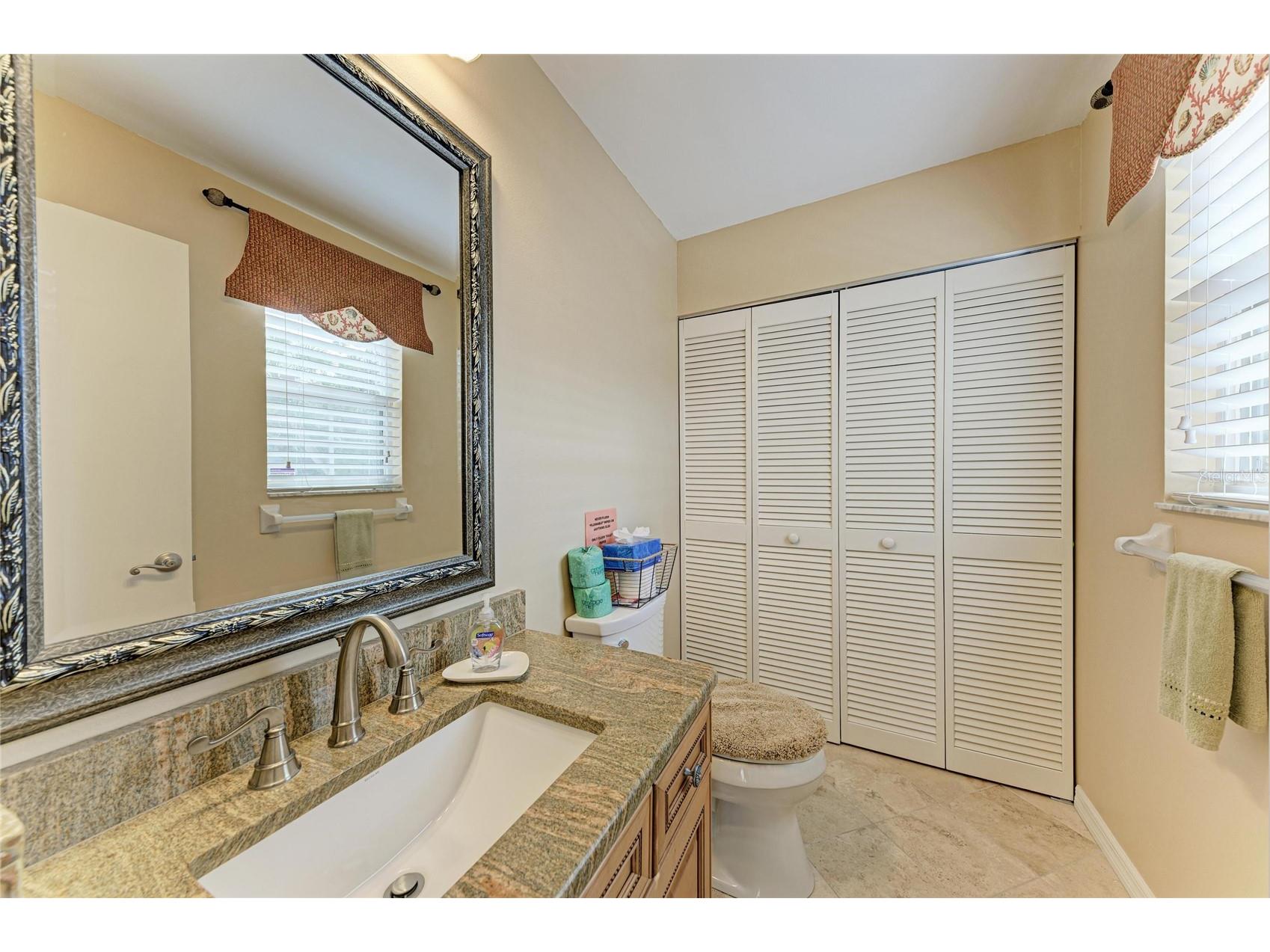 6250 Holmes Boulevard #56 Holmes Beach FL 34217 A4681823 image14