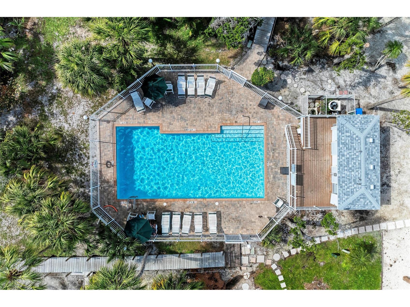 6250 Holmes Boulevard #56 Holmes Beach FL 34217 A4681823 image4