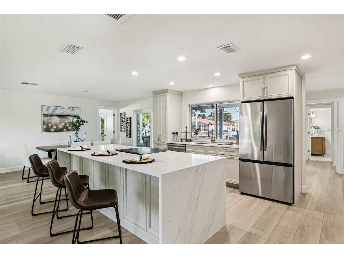 6251 18th Street NE Saint Petersburg FL 33702 - TAMPA BAY TB8445392 image15