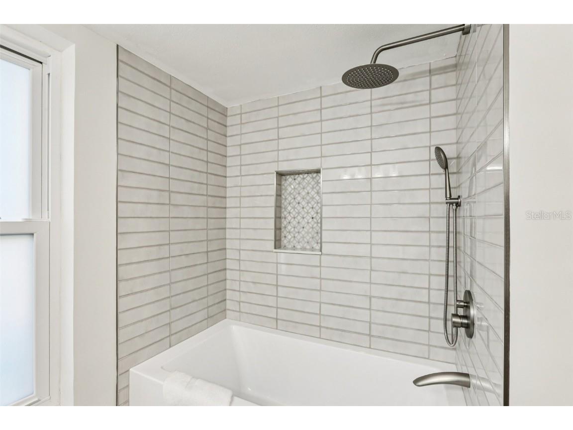6251 18th Street NE Saint Petersburg FL 33702 - TAMPA BAY TB8445392 image26