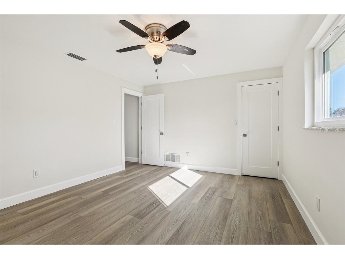 6251 18th Street NE Saint Petersburg FL 33702 - TAMPA BAY TB8445392 image28