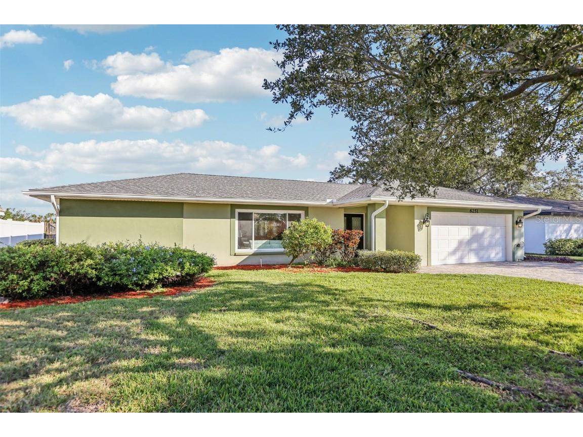 6251 18th Street NE Saint Petersburg FL 33702 - TAMPA BAY TB8445392 image3