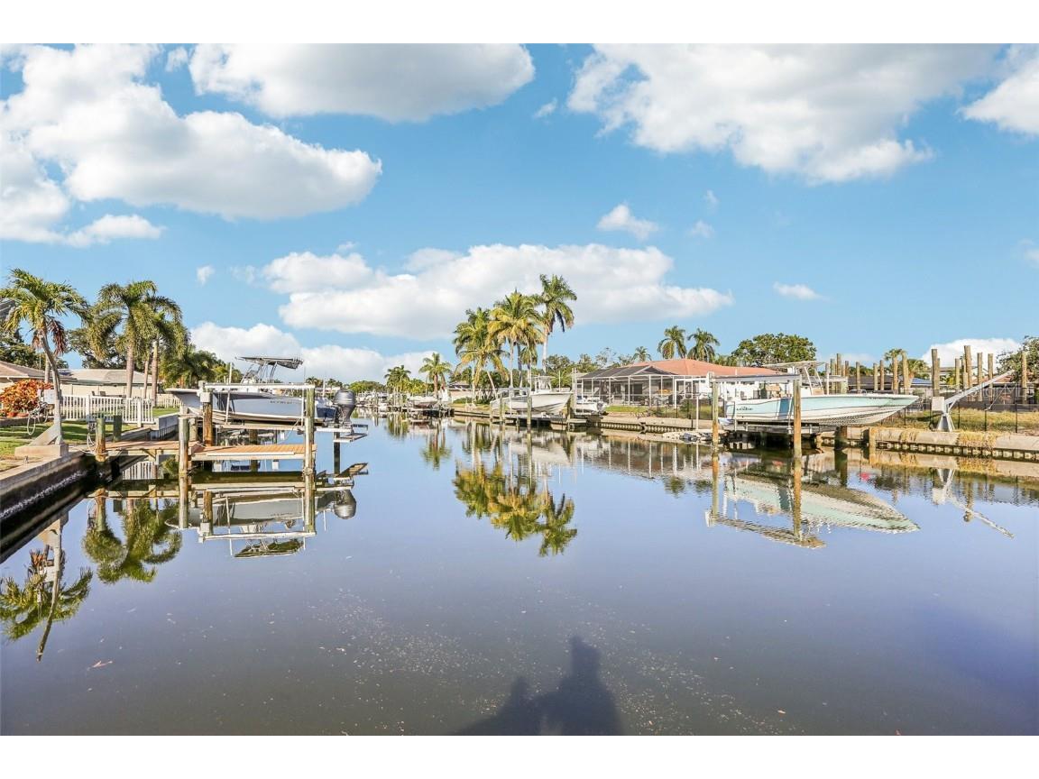 6251 18th Street NE Saint Petersburg FL 33702 - TAMPA BAY TB8445392 image39
