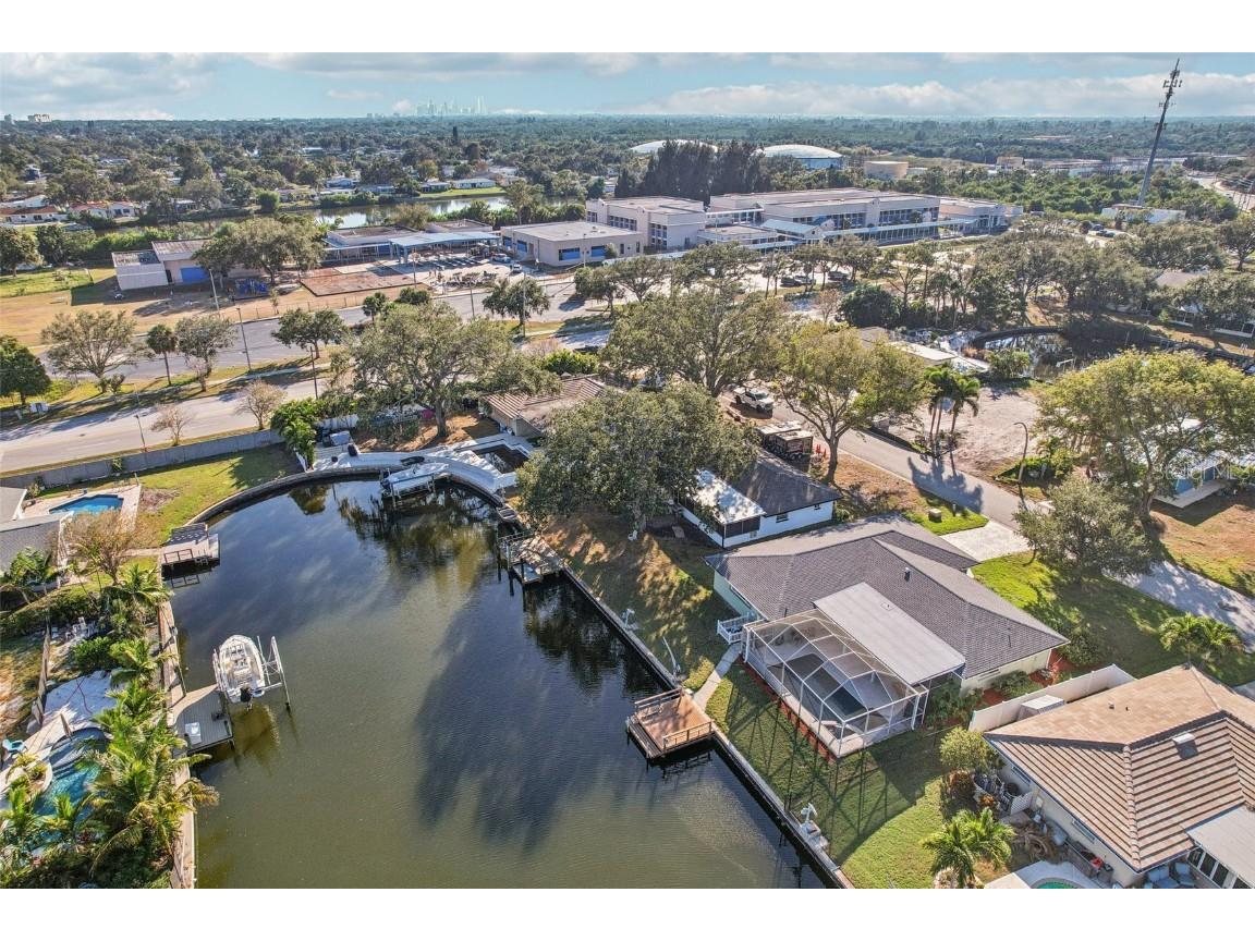 6251 18th Street NE Saint Petersburg FL 33702 - TAMPA BAY TB8445392 image44