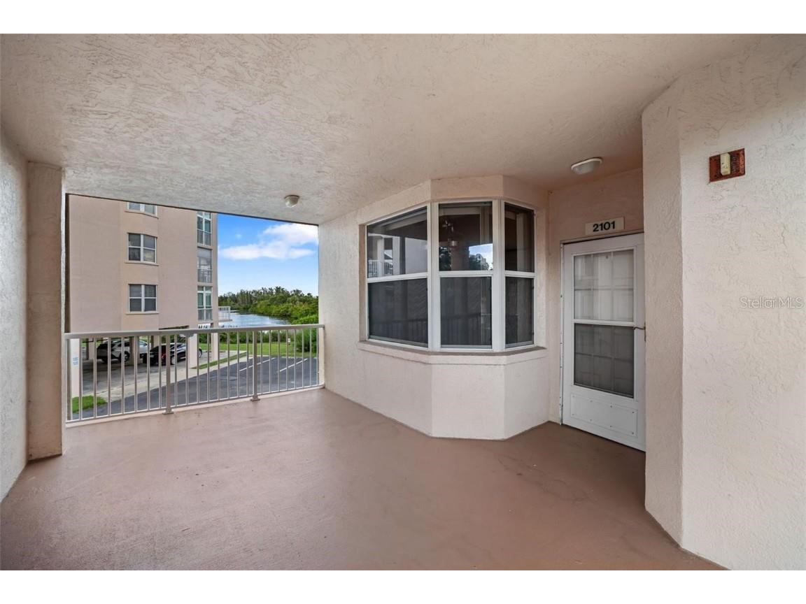 6251 Shoreline Drive #2101 Saint Petersburg FL 33708 - LONG BAYOU TB8435675 image3