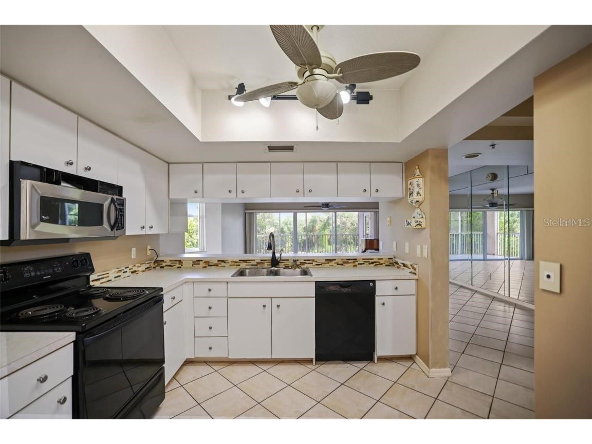 6251 Shoreline Drive #2101 Saint Petersburg FL 33708 - LONG BAYOU TB8435675 image4