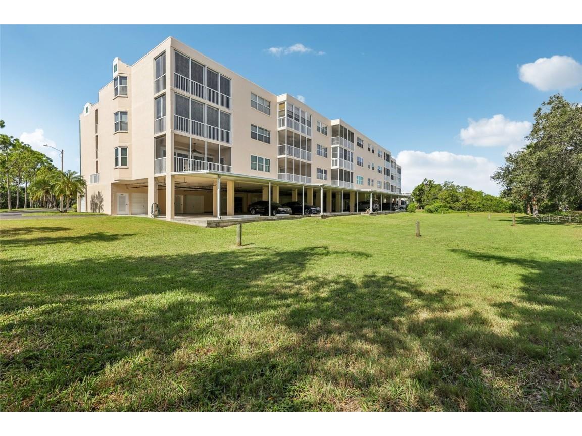 6251 Shoreline Drive #2205 Saint Petersburg FL 33708 TB8442710 image14