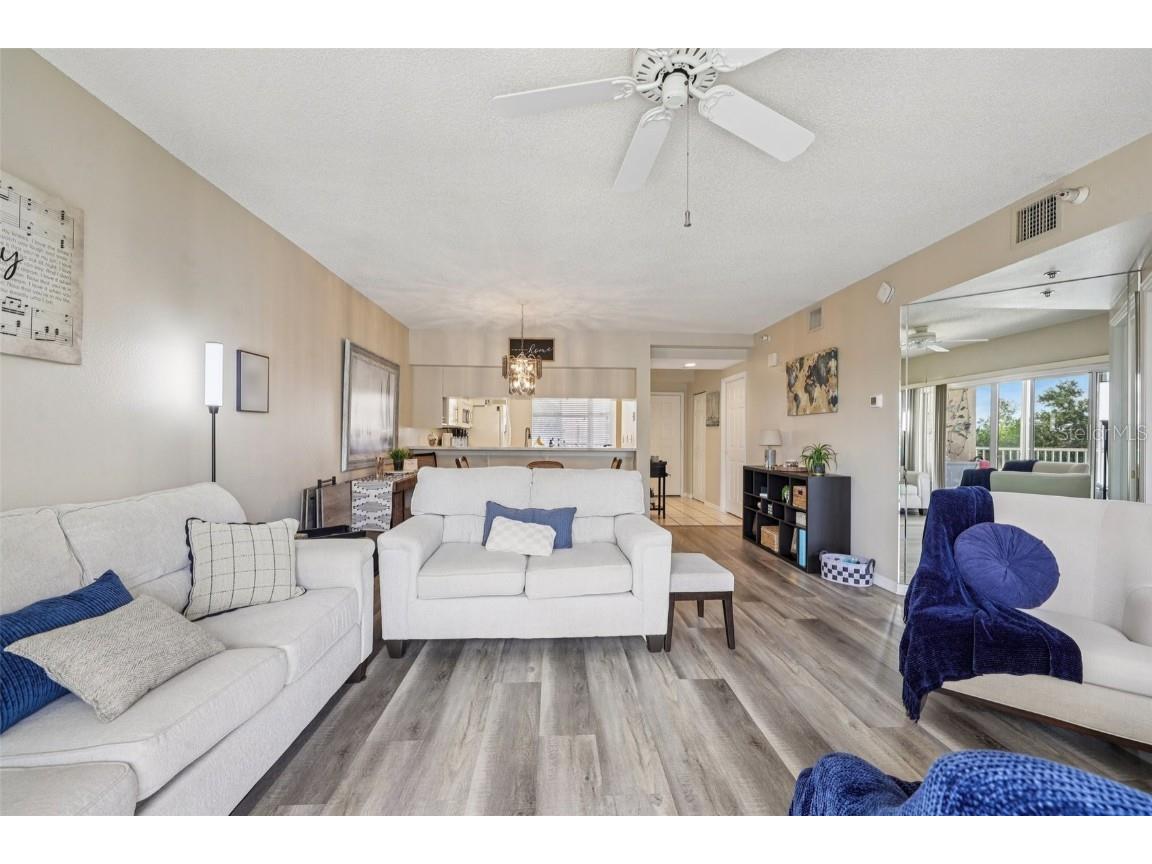 6251 Shoreline Drive #2205 Saint Petersburg FL 33708 TB8442710 image3