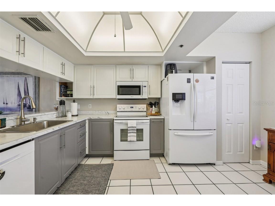 6251 Shoreline Drive #2205 Saint Petersburg FL 33708 TB8442710 image6