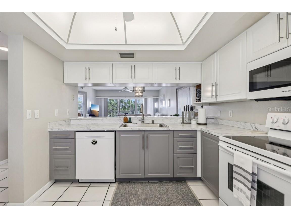 6251 Shoreline Drive #2205 Saint Petersburg FL 33708 TB8442710 image7