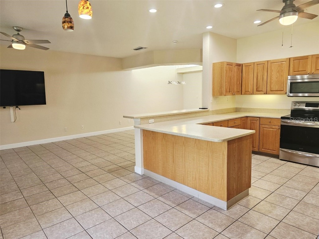 6251 Vista Verde Drive W Saint Petersburg FL 33707 TB8453160 image12