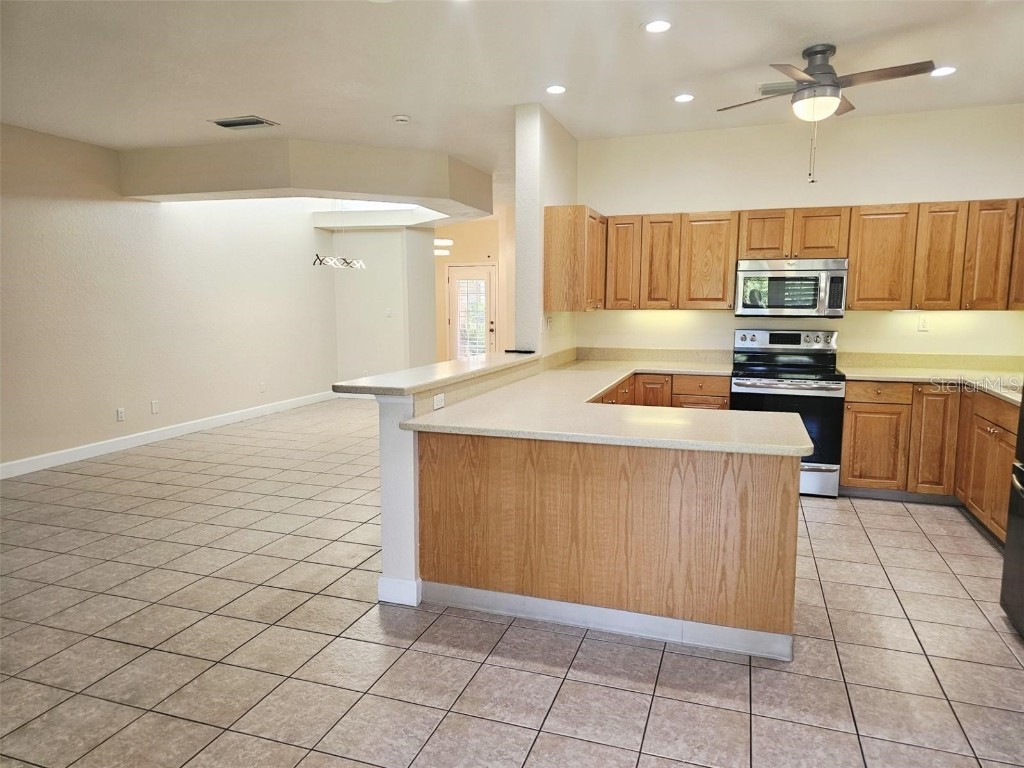 6251 Vista Verde Drive W Saint Petersburg FL 33707 TB8453160 image13