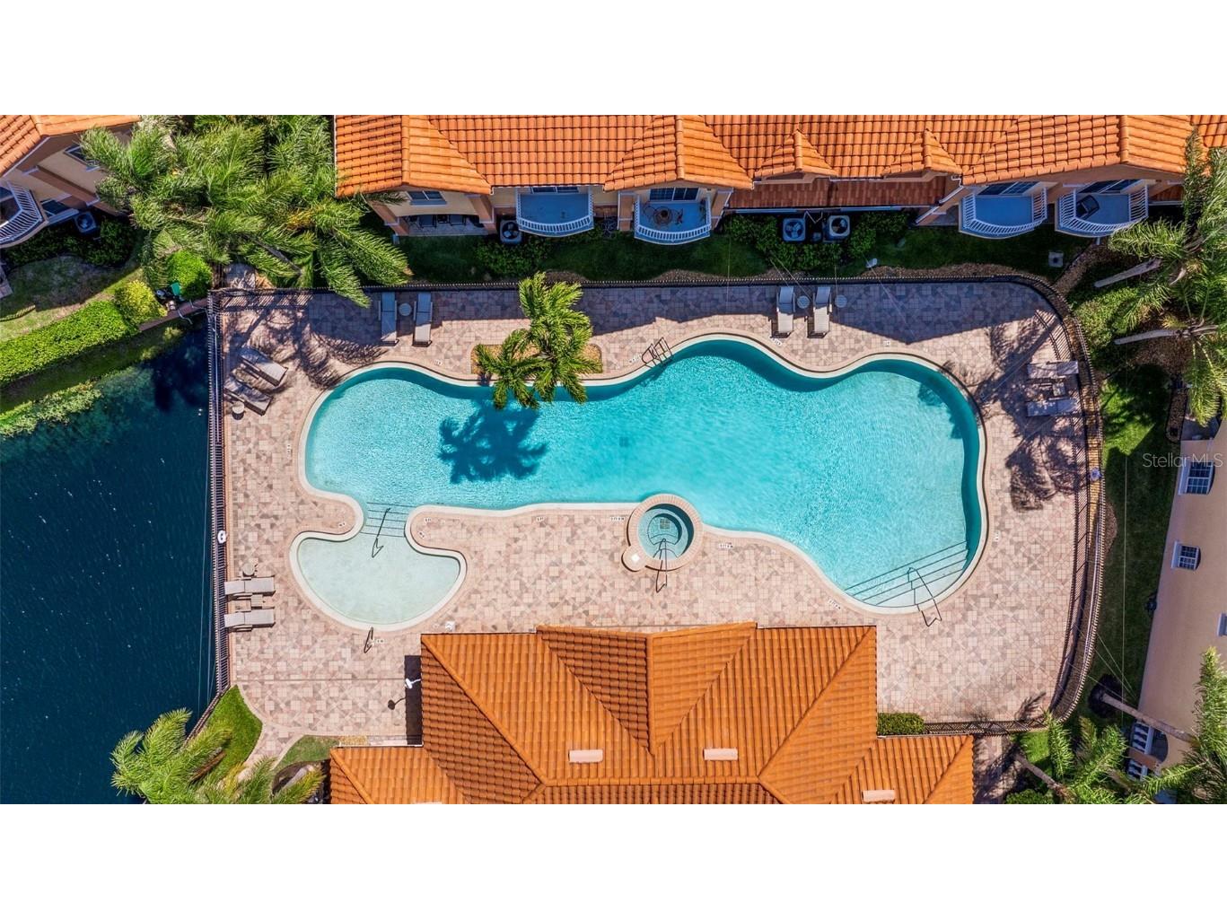 6251 Vista Verde Drive W Saint Petersburg FL 33707 TB8453160 image4