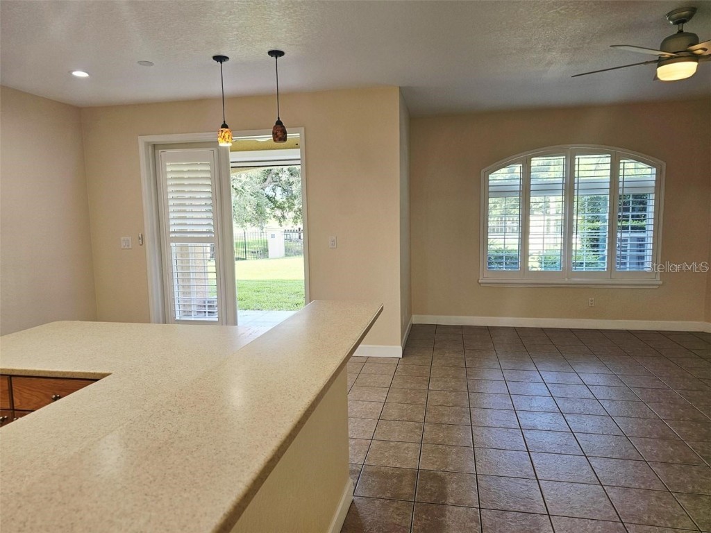 6251 Vista Verde Drive W Saint Petersburg FL 33707 TB8453160 image8