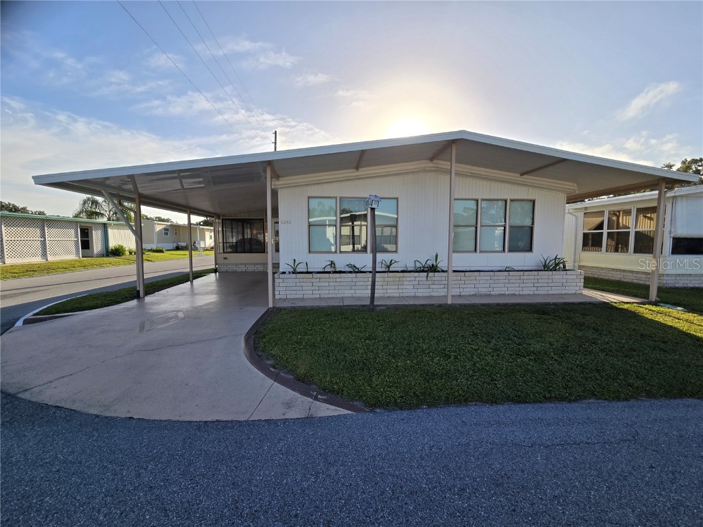 6252 Friendship Lane Zephyrhills FL 33542 TB8434889 image1