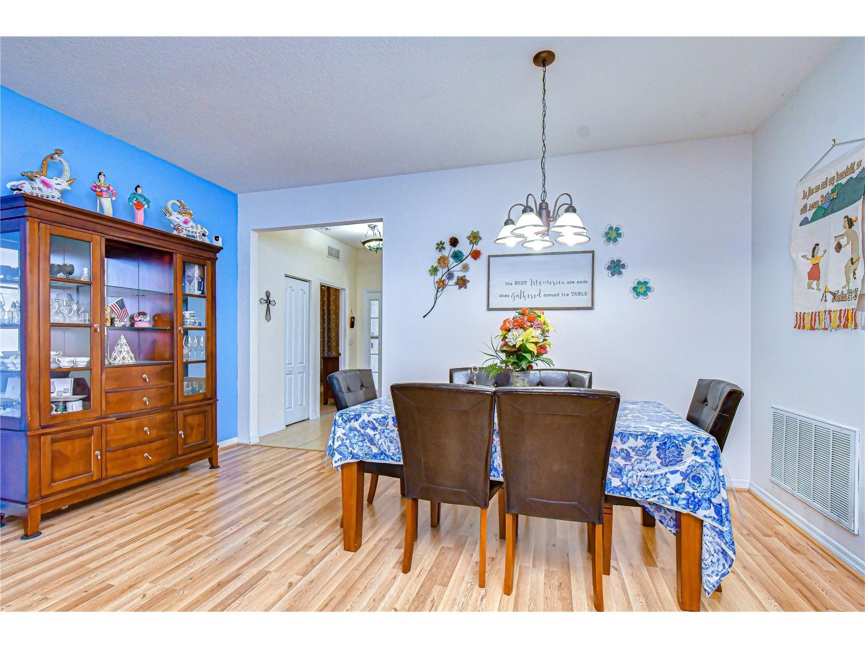 6252 Twin Bridges Drive Zephyrhills FL 33541 TB8507305 image5