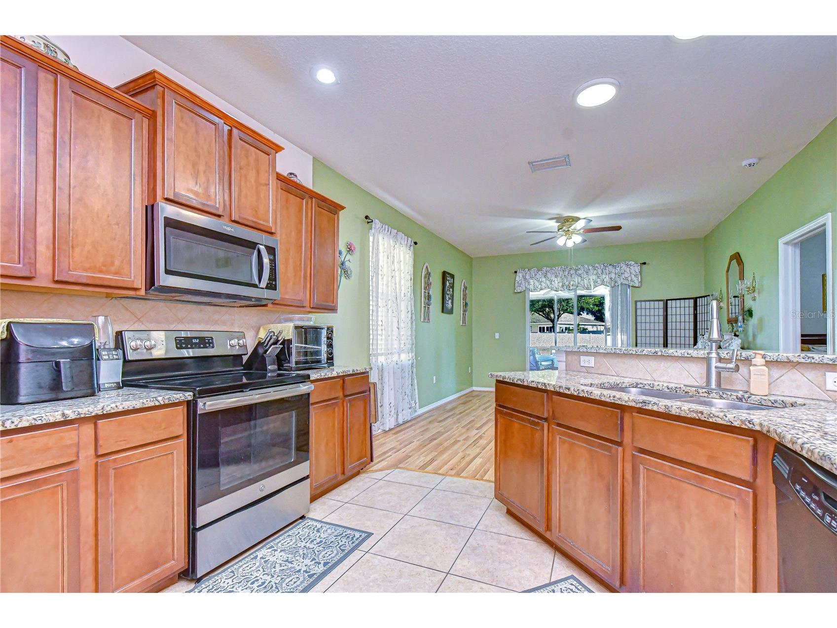 6252 Twin Bridges Drive Zephyrhills FL 33541 TB8507305 image9