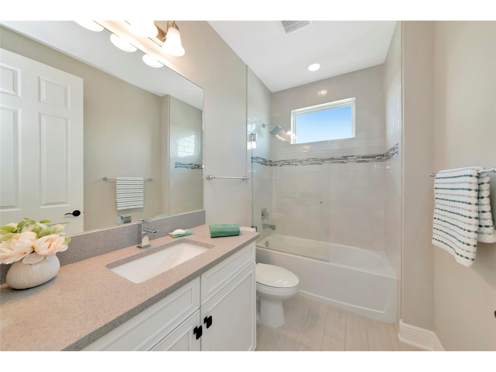 6254 Rivo Lakes Boulevard Sarasota FL 34241 A4693735 image46