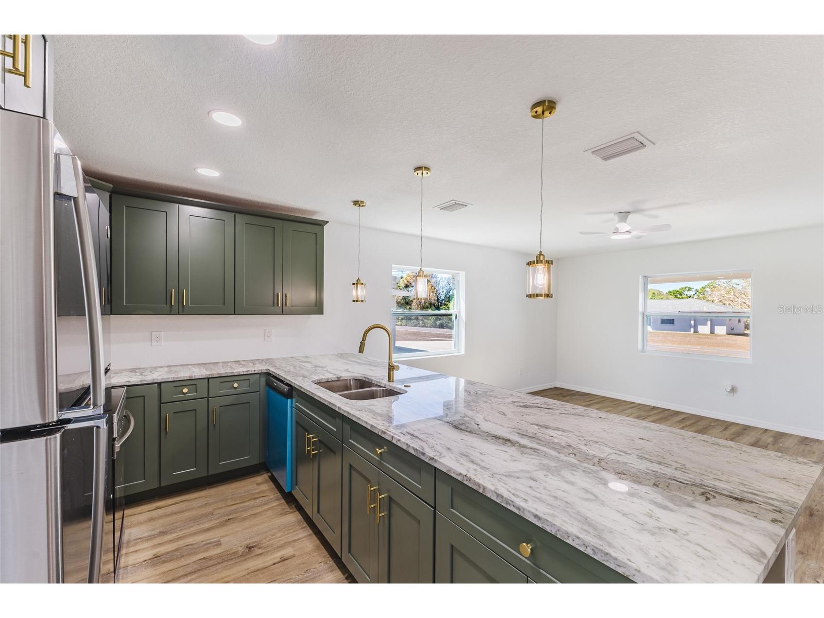 6254 Spinnaker Boulevard Englewood FL 34224 A4684449 image10