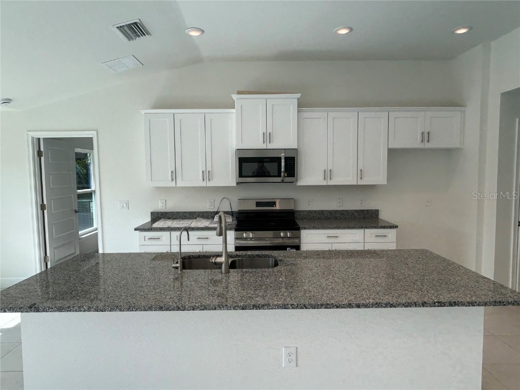 6255 Charland Avenue North Port FL 34286 A4655962 image9