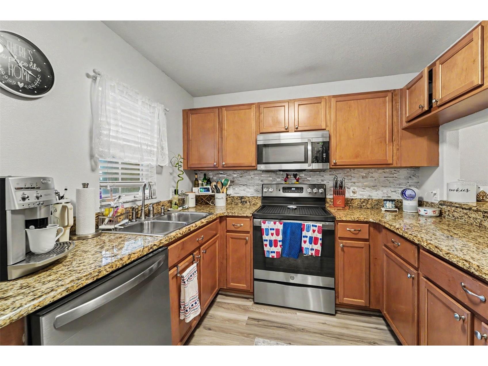 6255 Timberly Ln Zephyrhills FL 33542 TB8531475 image11