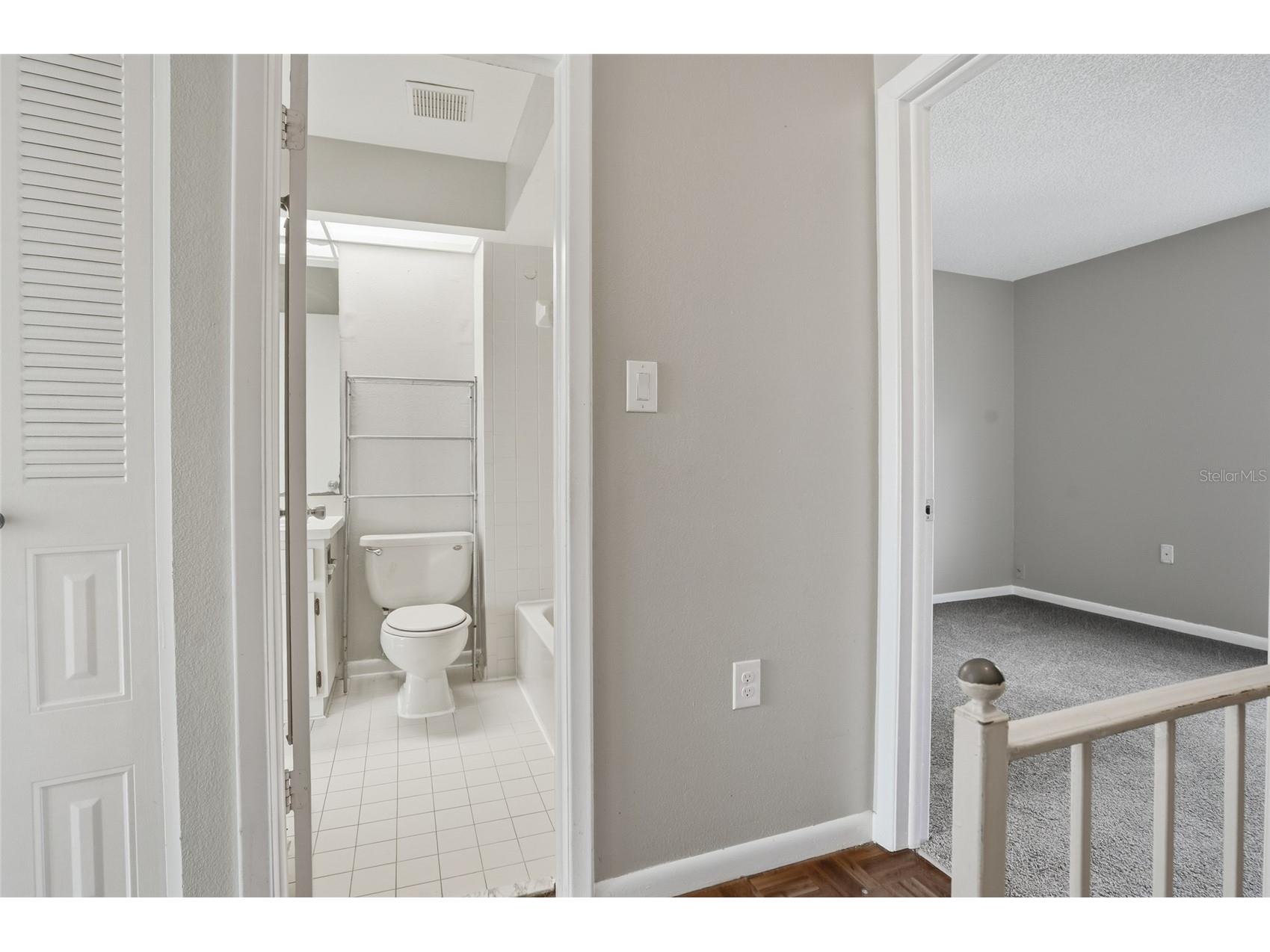 6258 Oak Cluster Cir Tampa FL 33634 TB8498633 image13
