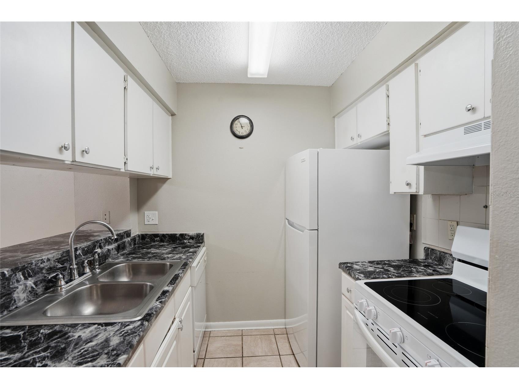 6258 Oak Cluster Cir Tampa FL 33634 TB8498633 image5