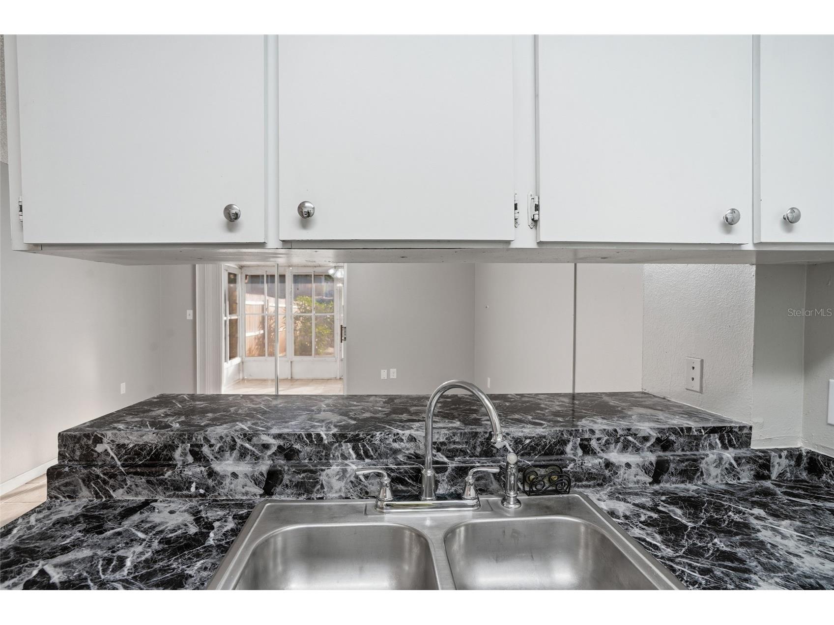 6258 Oak Cluster Cir Tampa FL 33634 TB8498633 image6