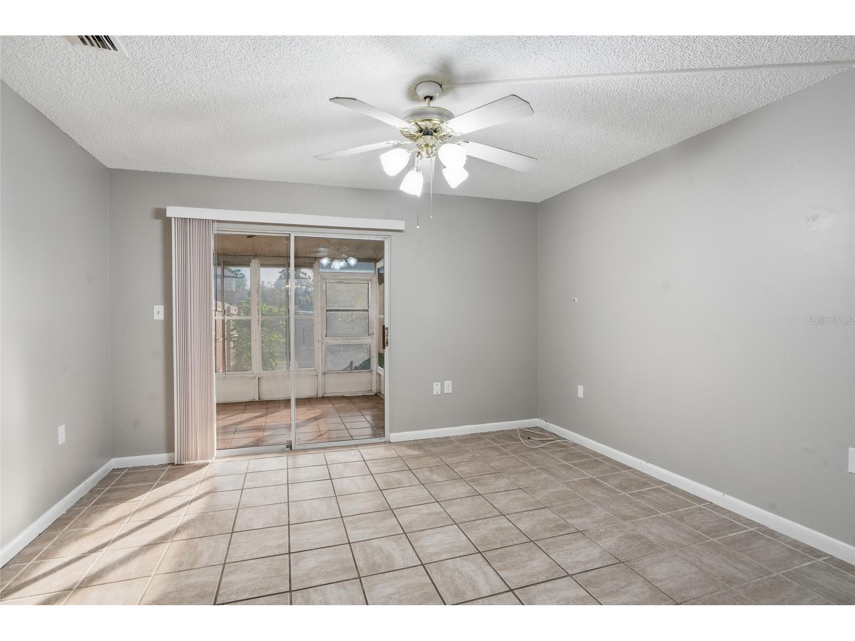 6258 Oak Cluster Cir Tampa FL 33634 TB8498633 image9