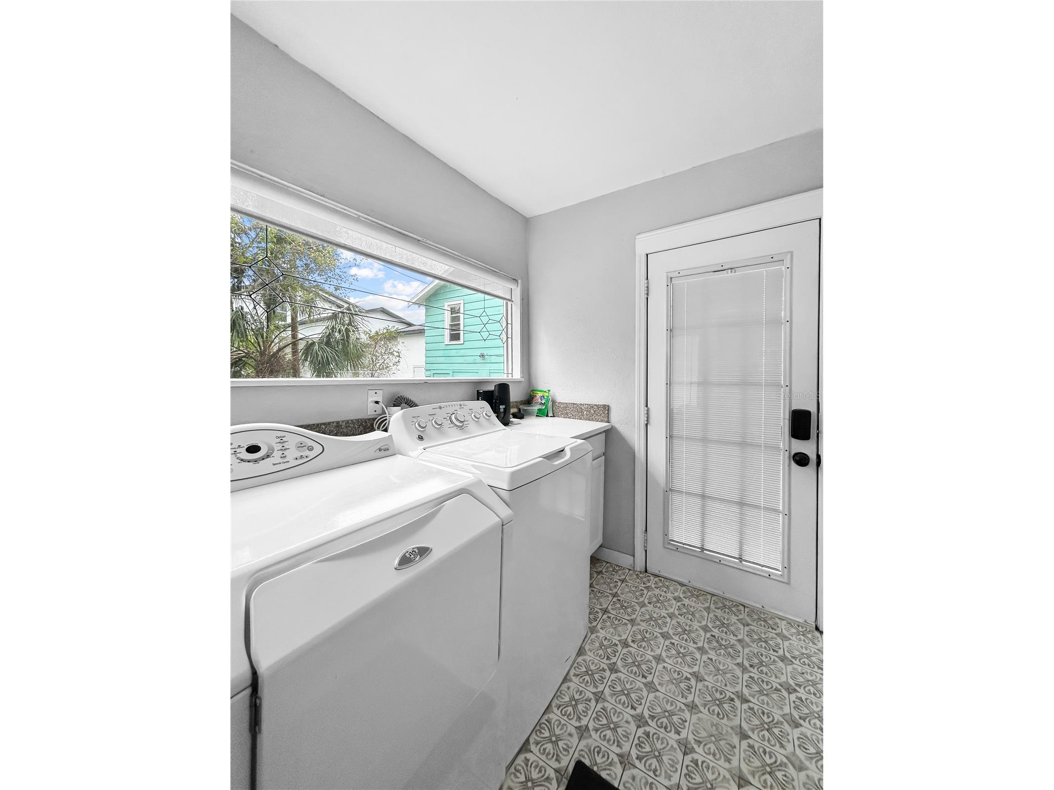 626 37th Avenue S Saint Petersburg FL 33705 TB8481678 image26