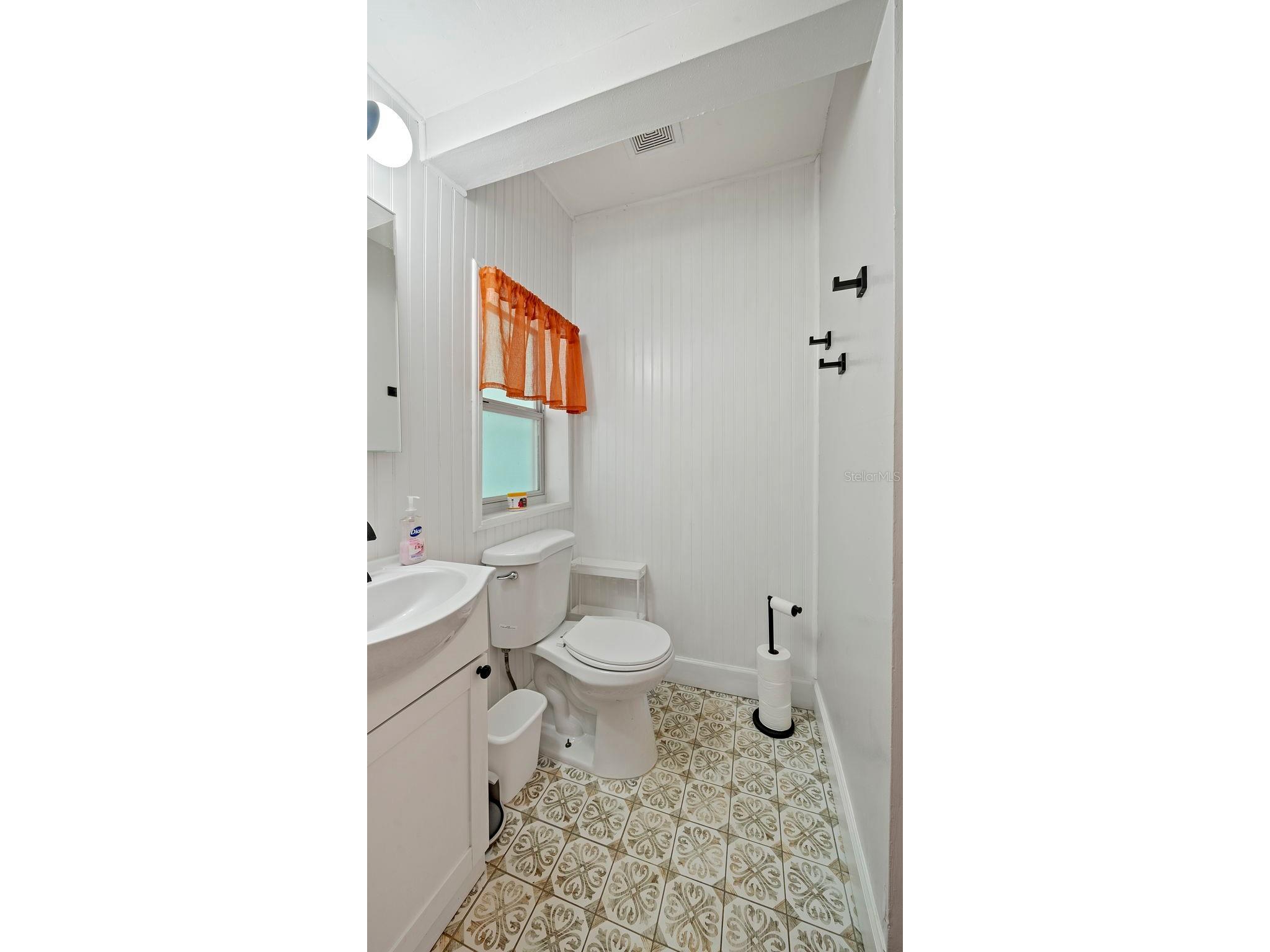 626 37th Avenue S Saint Petersburg FL 33705 TB8481678 image39