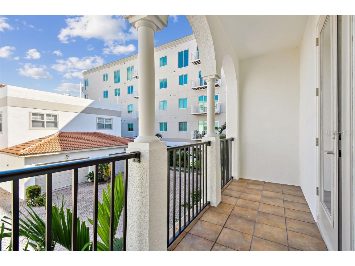 626 3rd Avenue S Saint Petersburg FL 33701 TB8433548 image36