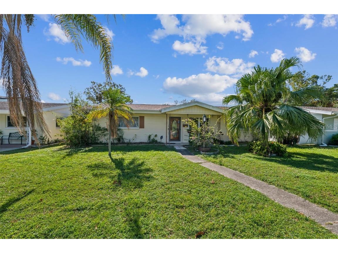 626 42nd Avenue N Saint Petersburg FL 33703 A4628214 image1