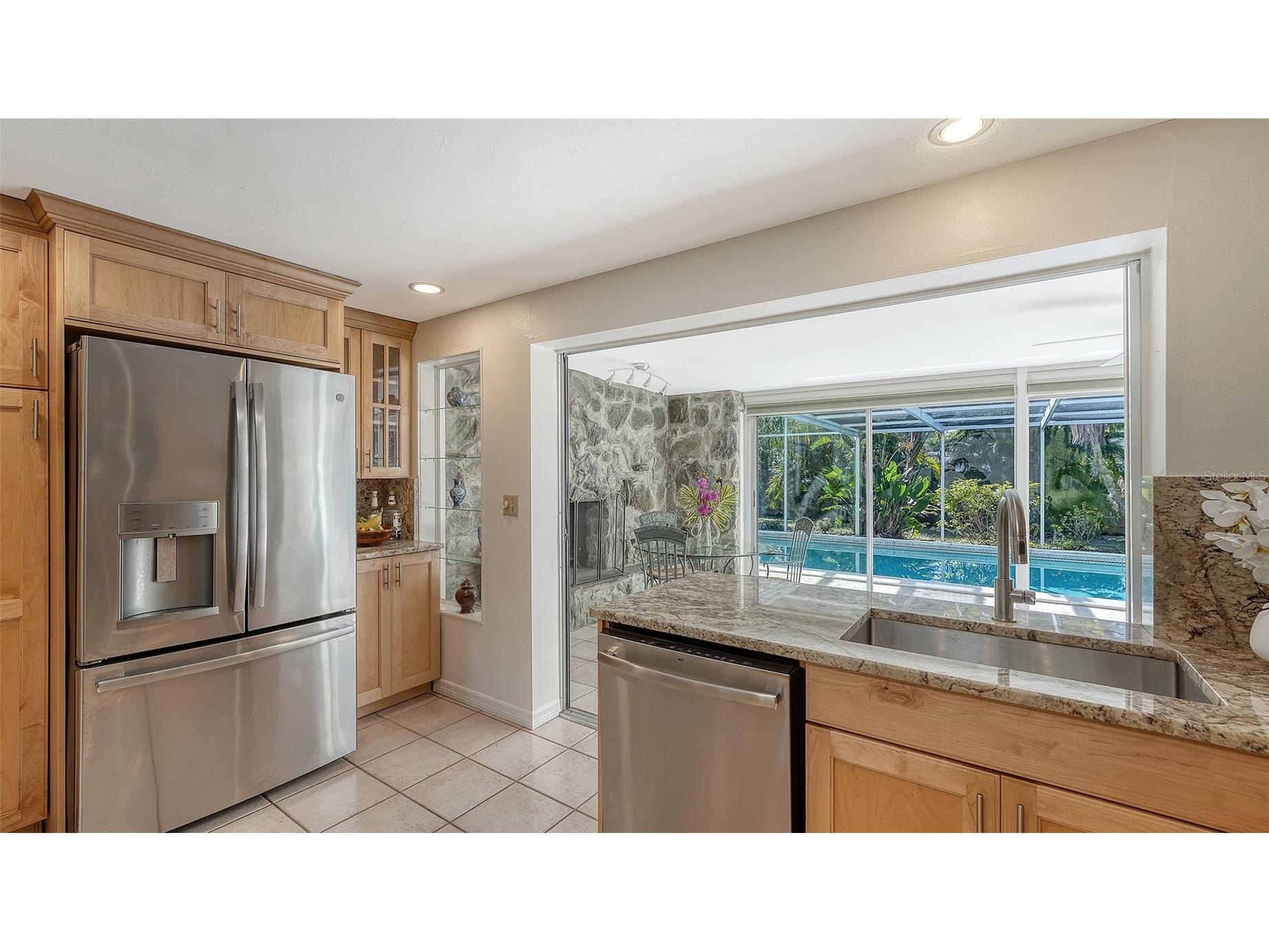 626 46th Street Sarasota FL 34234 A4680880 image11