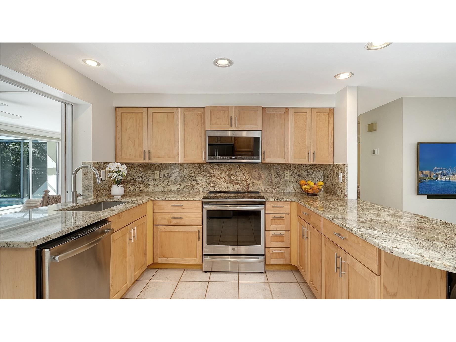 626 46th Street Sarasota FL 34234 A4680880 image12