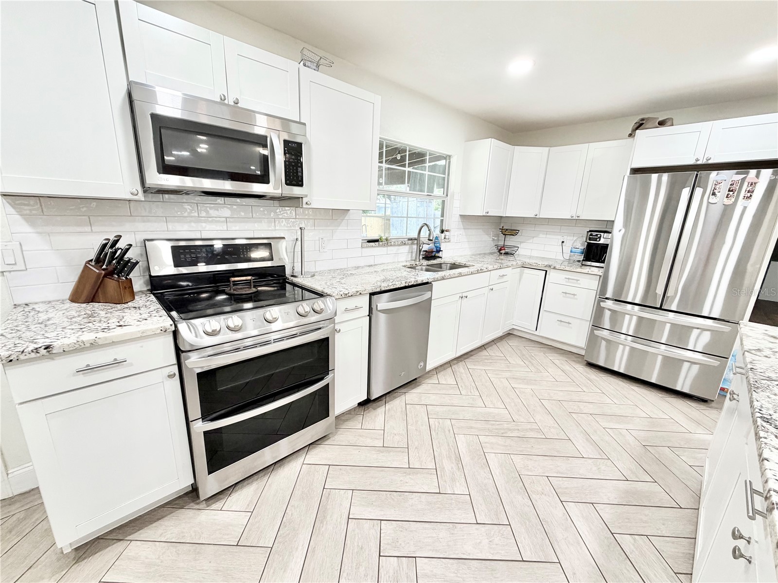 626 74th Street N Saint Petersburg FL 33710 TB8505383 image10
