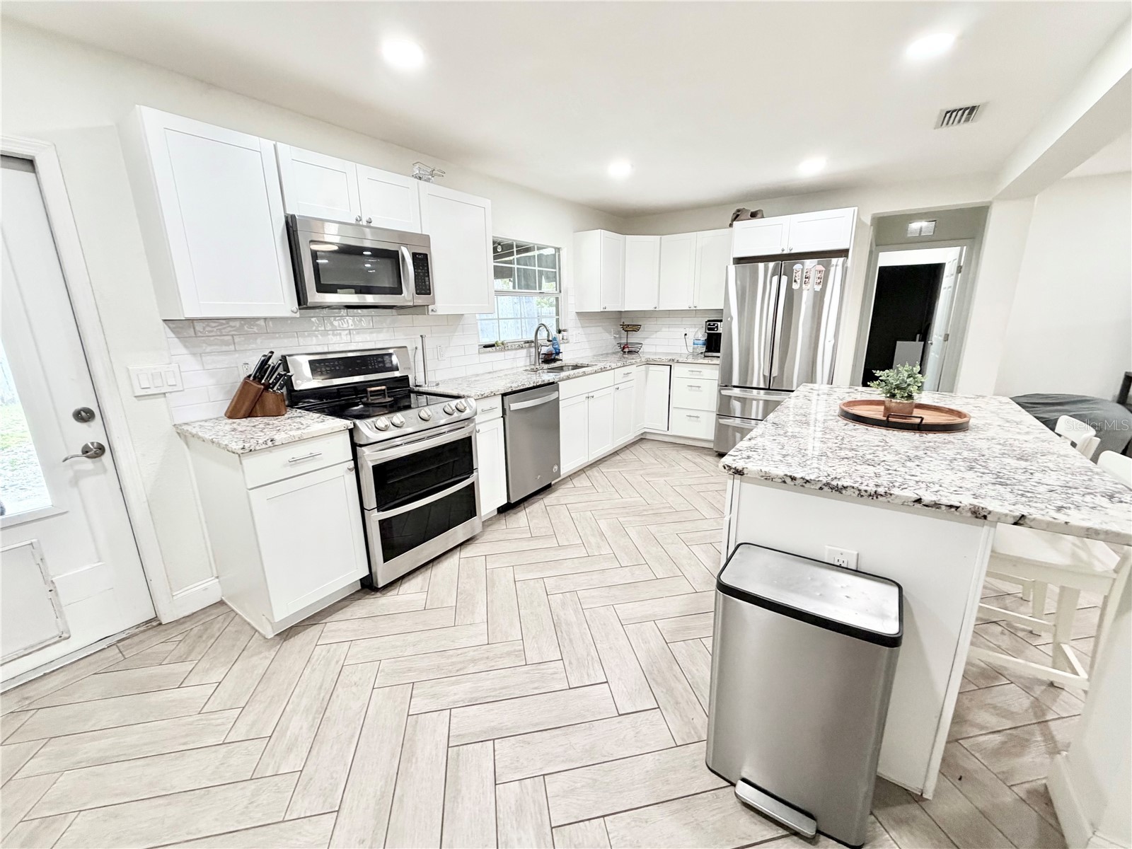 626 74th Street N Saint Petersburg FL 33710 TB8505383 image11
