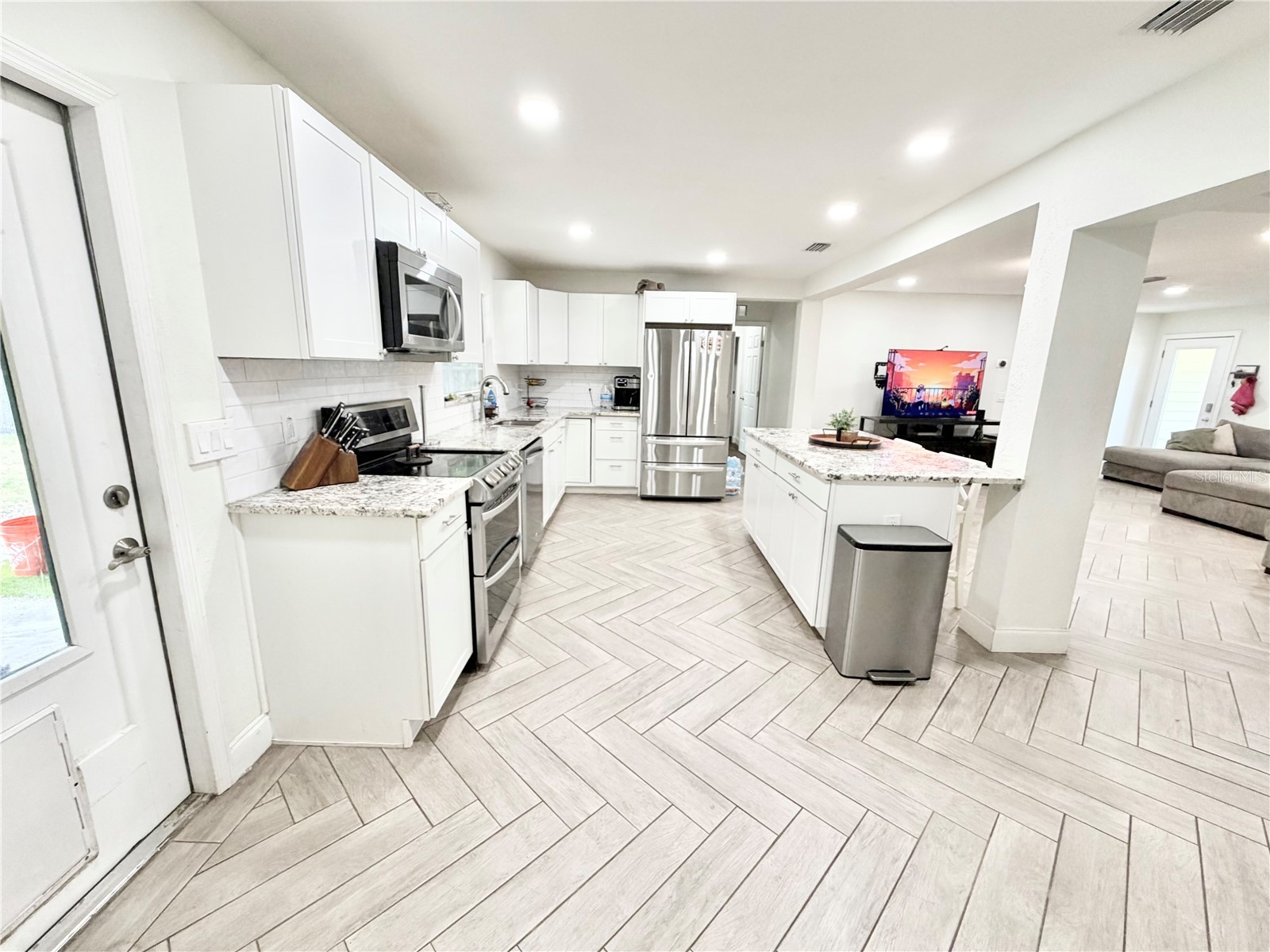 626 74th Street N Saint Petersburg FL 33710 TB8505383 image16