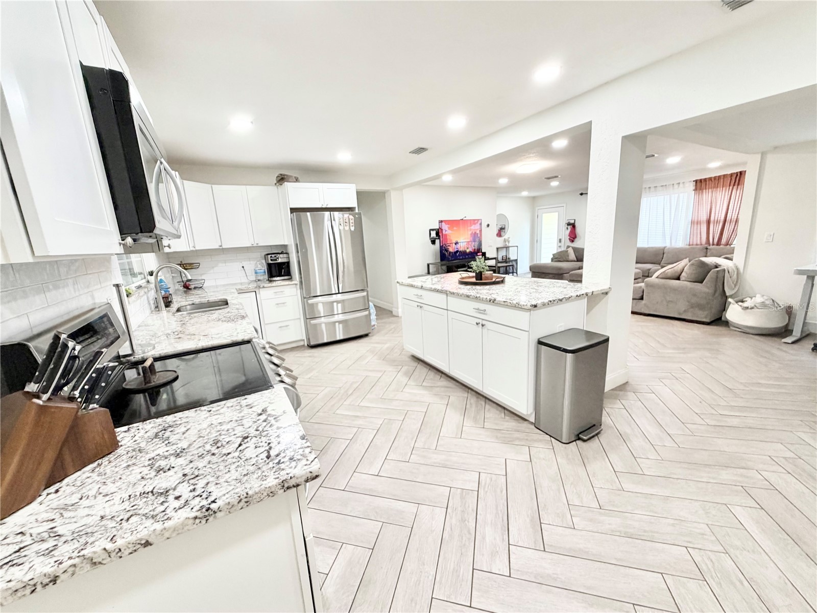 626 74th Street N Saint Petersburg FL 33710 TB8505383 image17