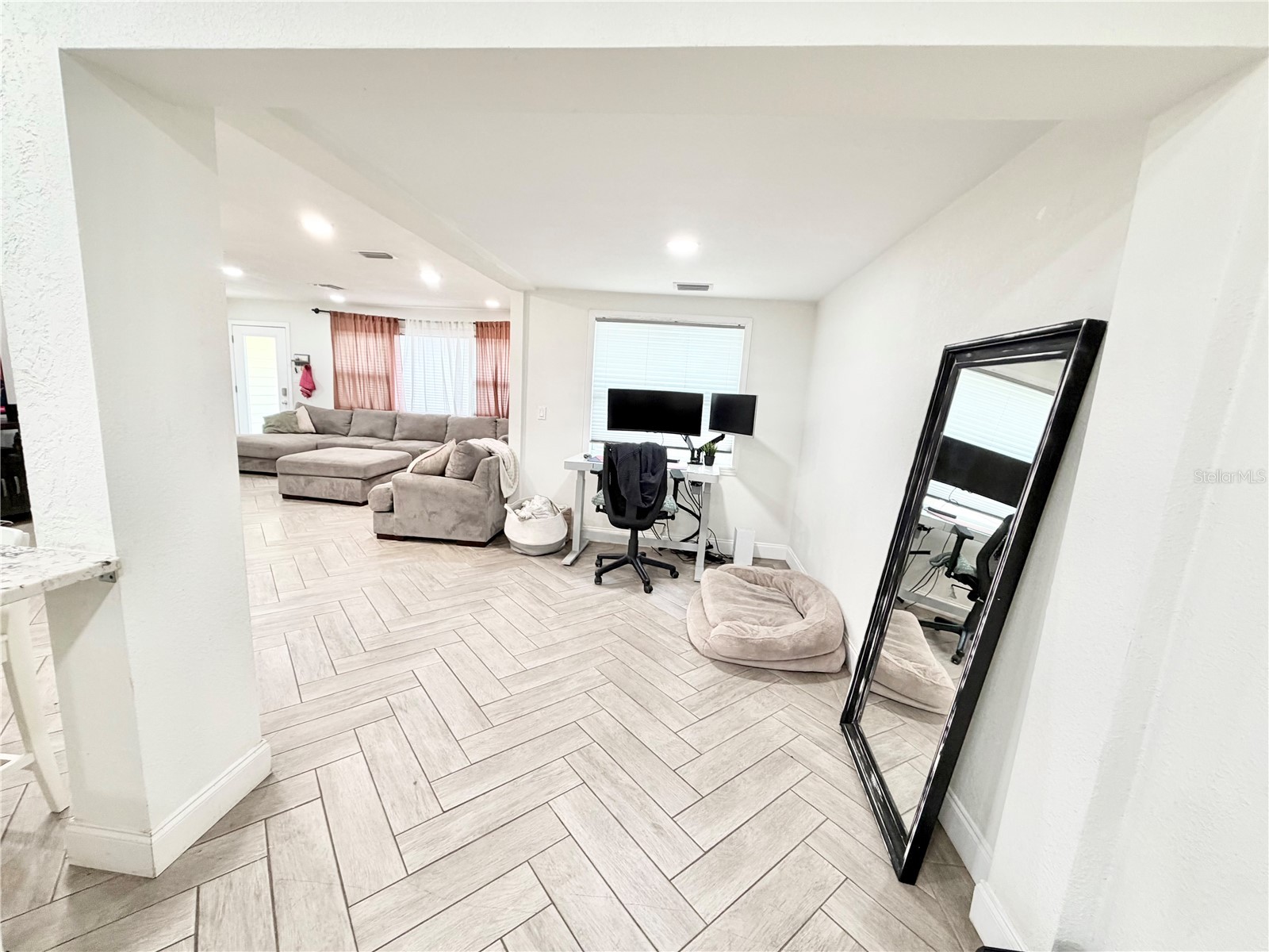 626 74th Street N Saint Petersburg FL 33710 TB8505383 image20