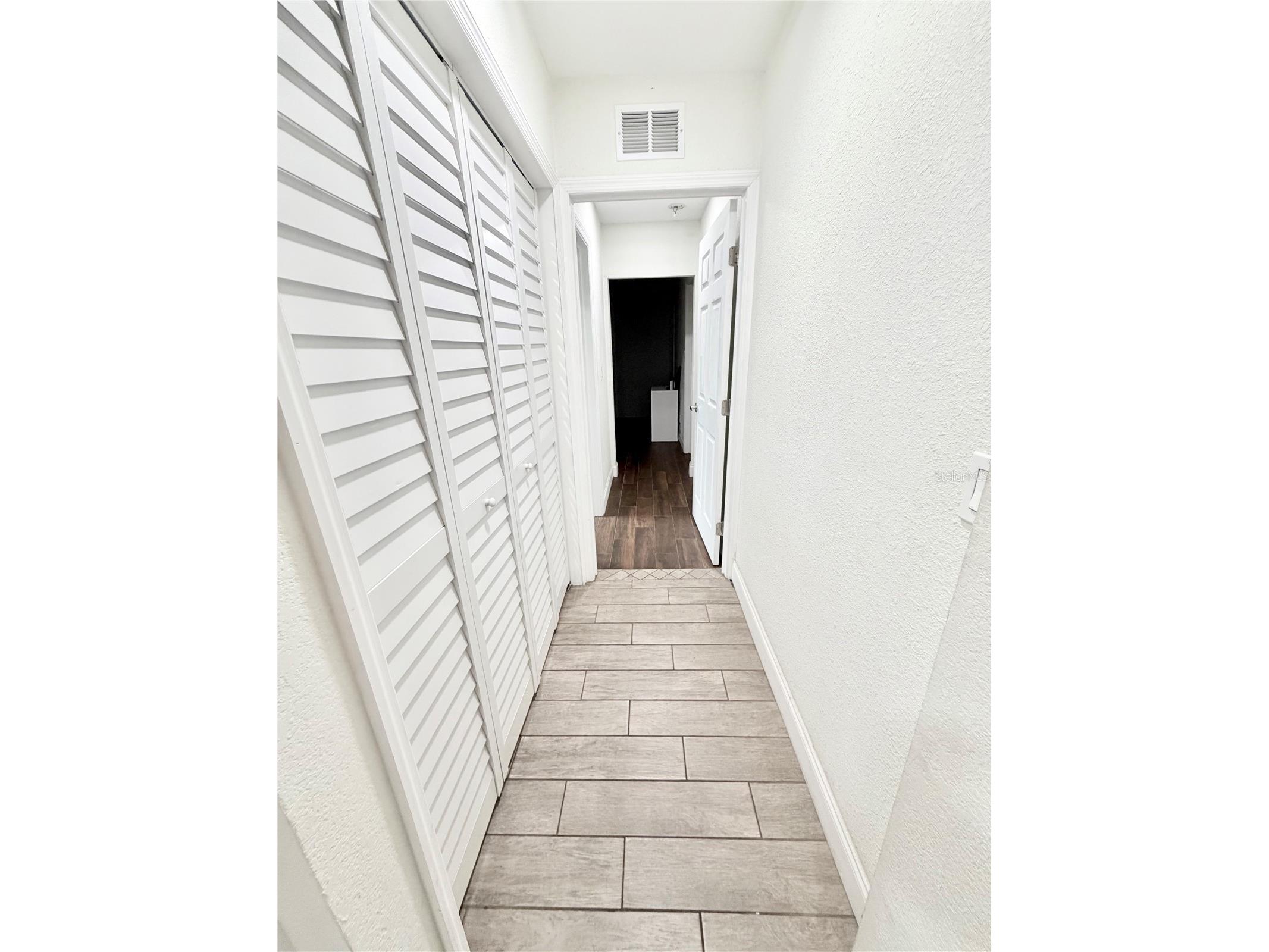 626 74th Street N Saint Petersburg FL 33710 TB8505383 image23