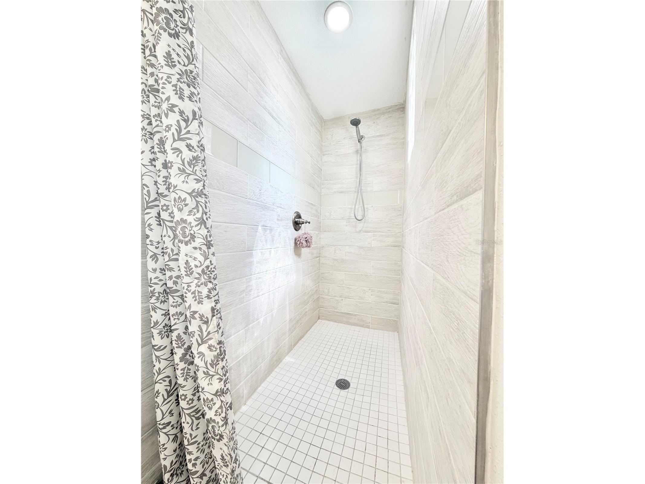 626 74th Street N Saint Petersburg FL 33710 TB8505383 image39