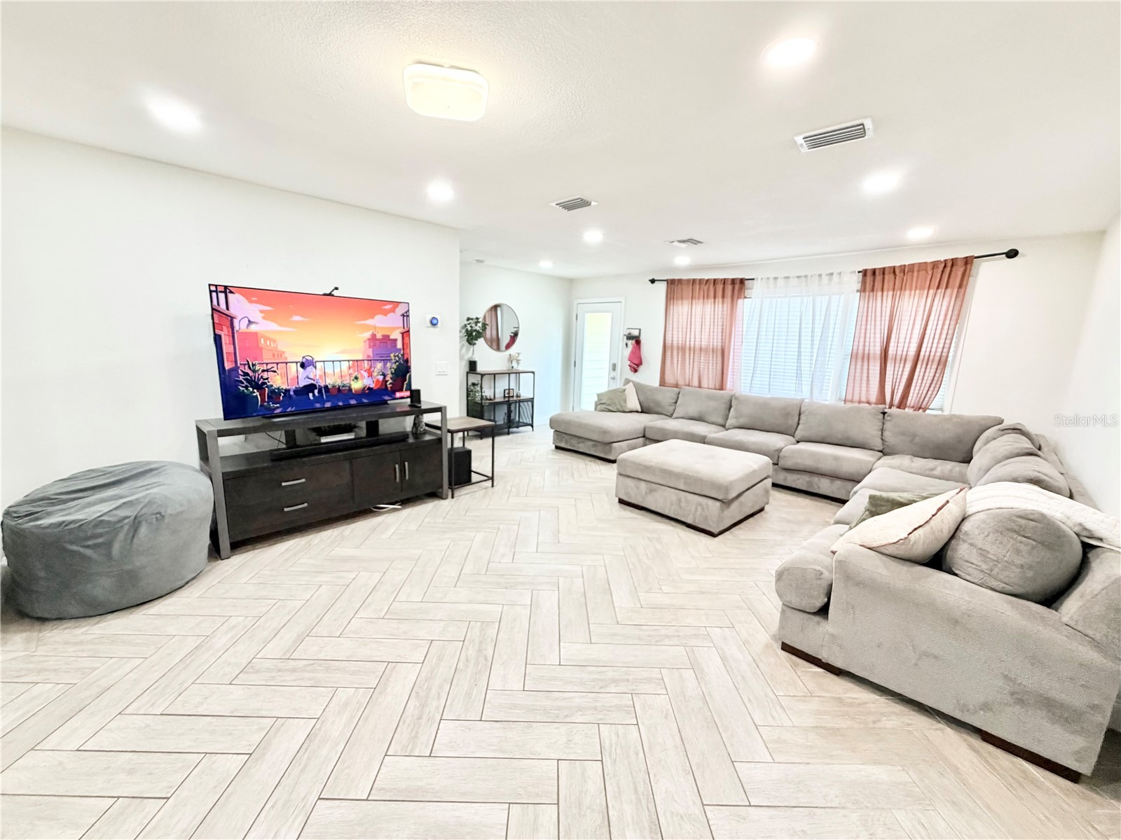 626 74th Street N Saint Petersburg FL 33710 TB8505383 image7