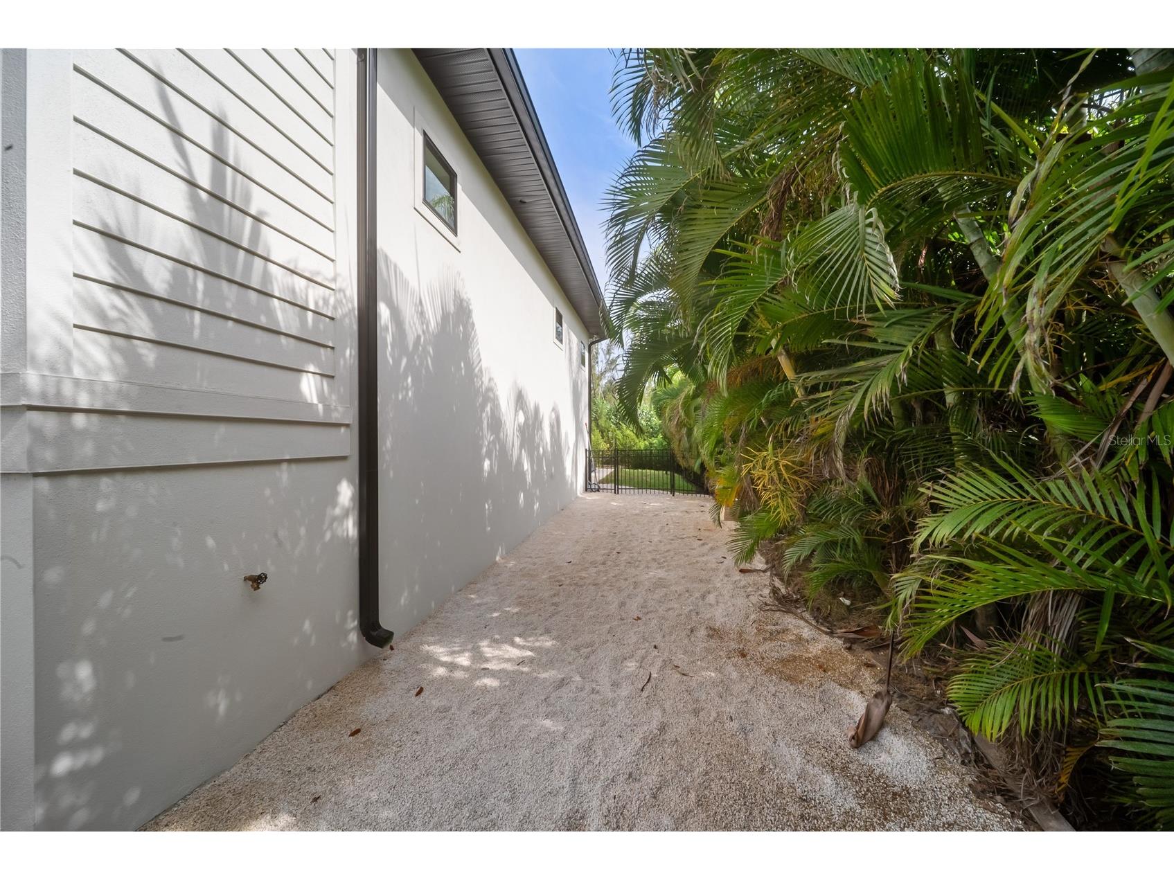 626 Buttonwood Drive Longboat Key FL 34228 A4696767 image85