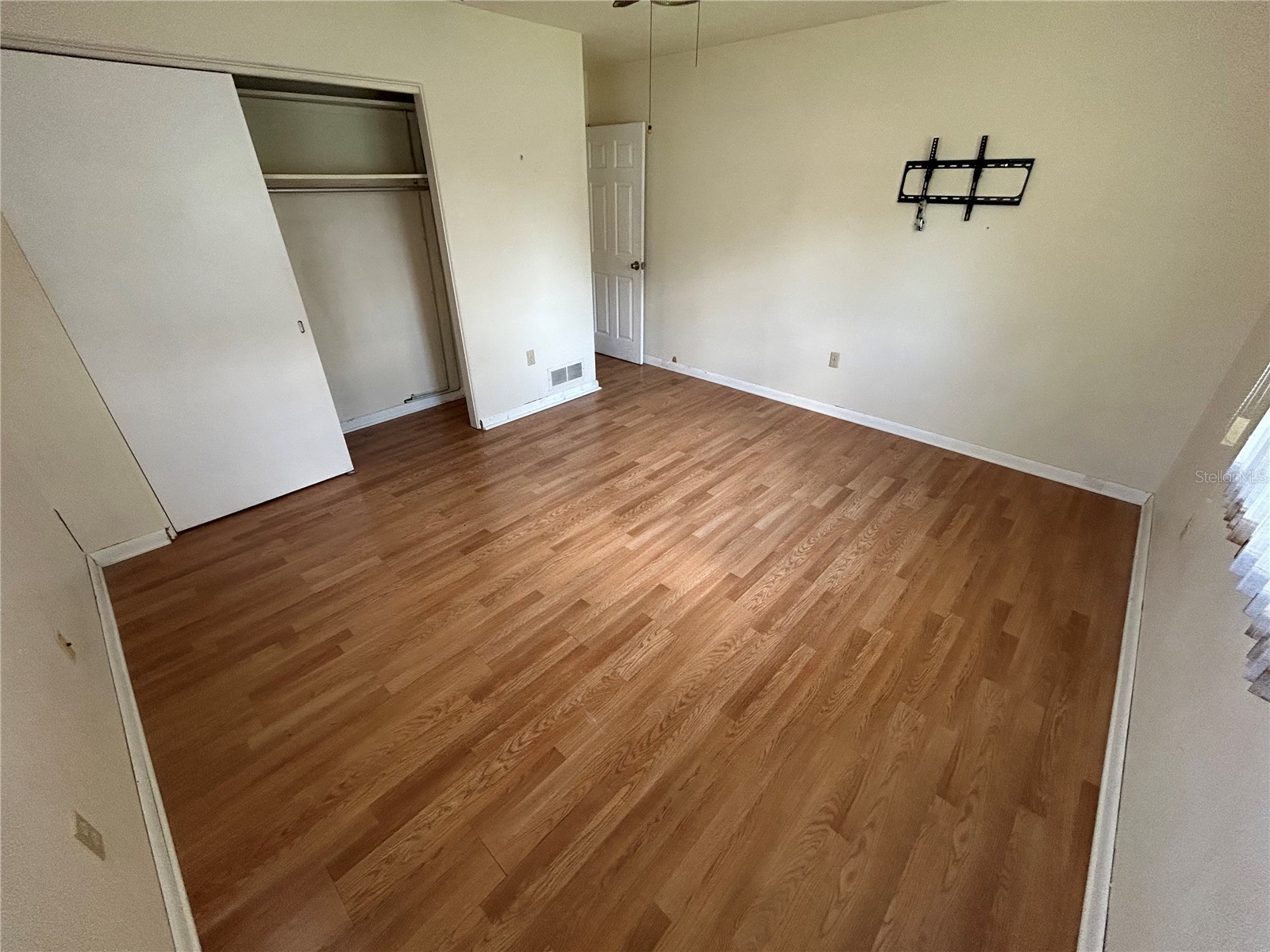 626 Chevy Chase Drive Sarasota FL 34243 A4661459 image3