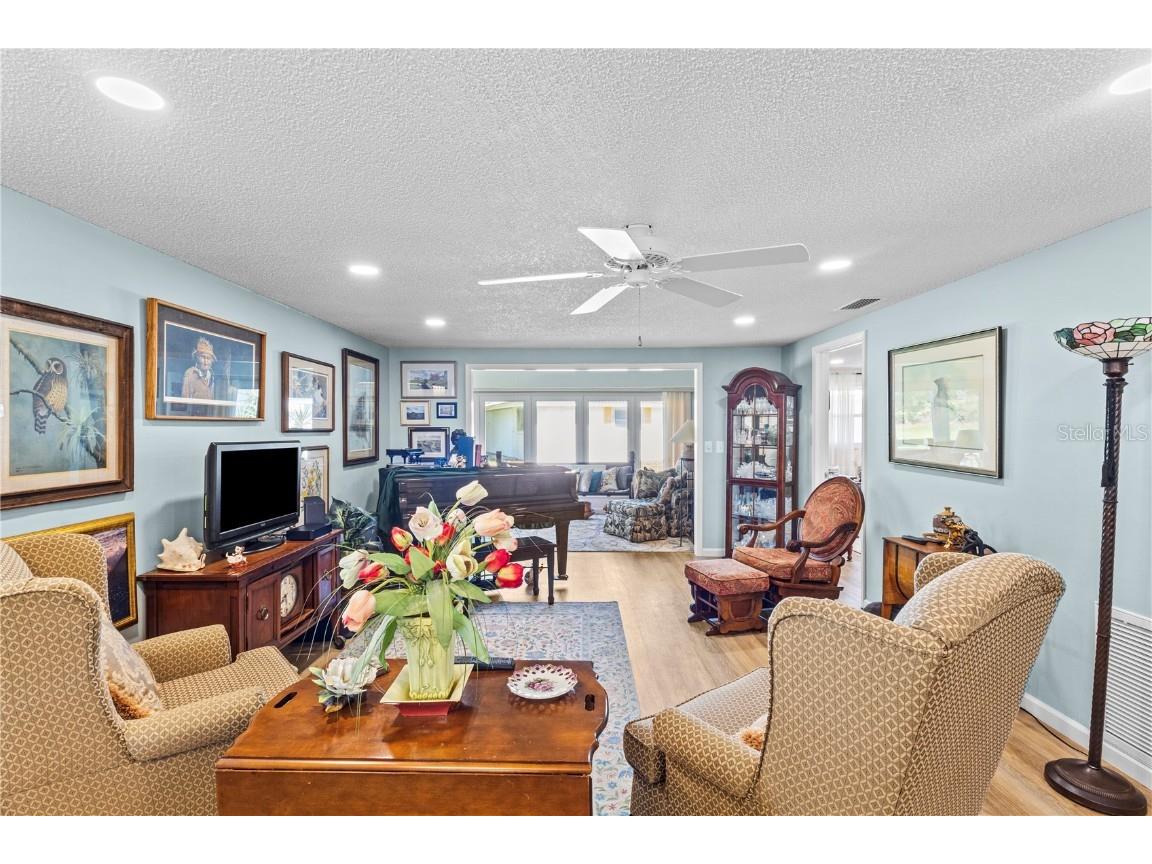 626 Circlewood Drive #S1-18 Venice FL 34293 N6141228 image3